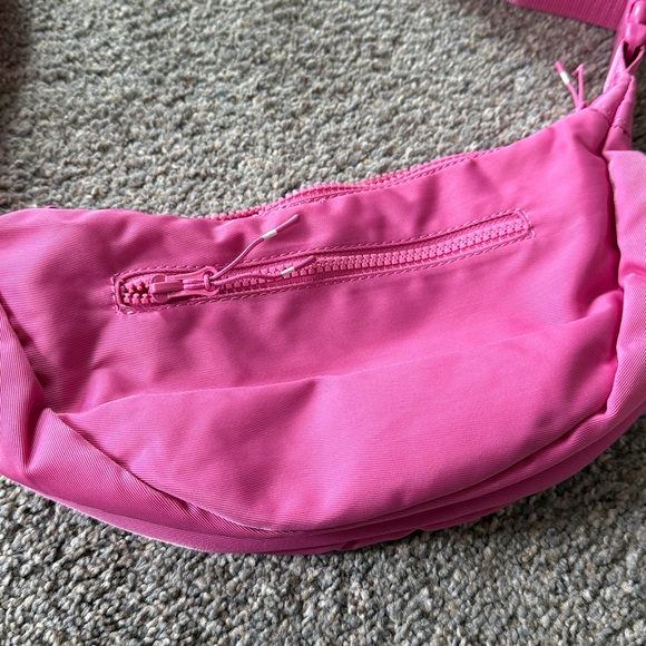 Fabletics Sling Bag - Picture 5 of 6